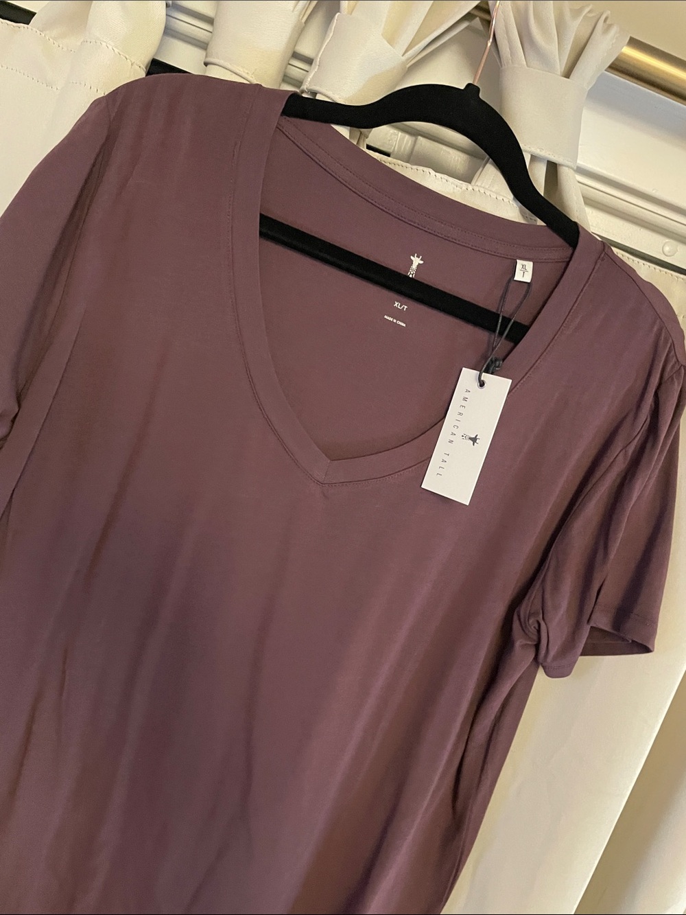 American Tall vneck tee - Picture 2 of 6